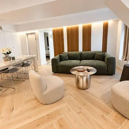 3 - 8p - Etienne Marcel Appartement