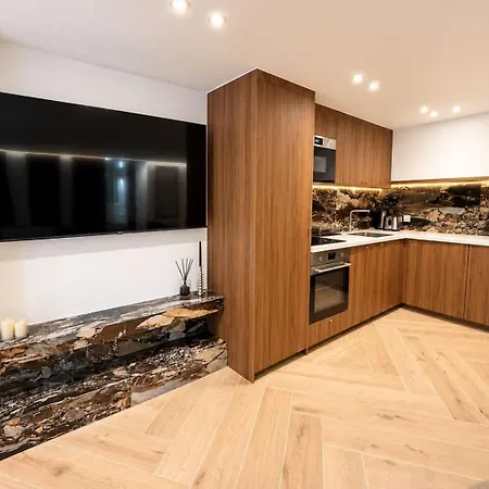 3 - 8p - Etienne Marcel Appartement