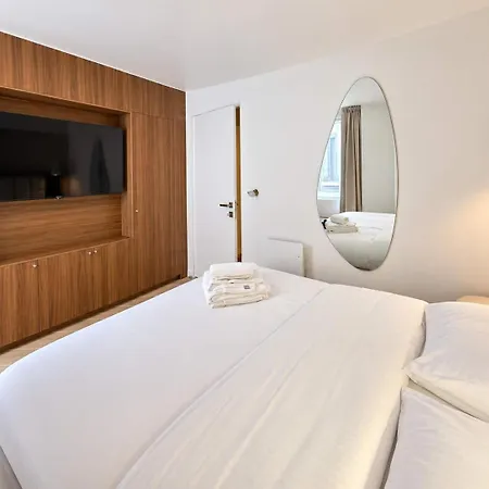 Appartement 3 - 8p - Etienne Marcel